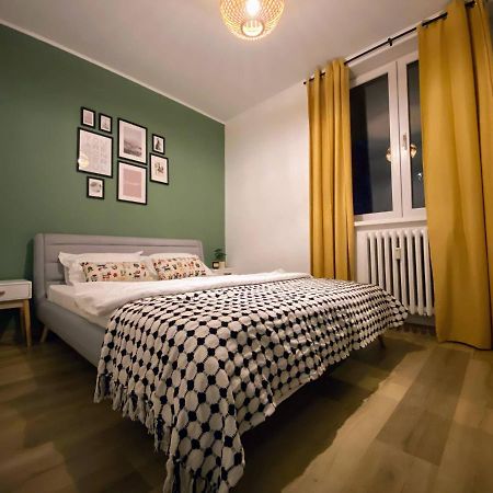 Central Cozy Apartment North Railway St - 4 Min Walk Bucareste Exterior foto