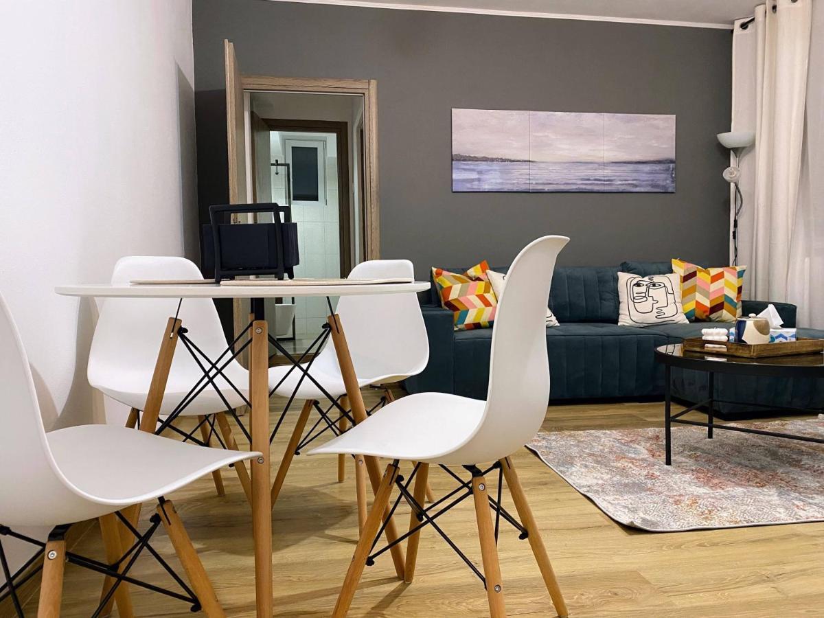 Central Cozy Apartment North Railway St - 4 Min Walk Bucareste Exterior foto