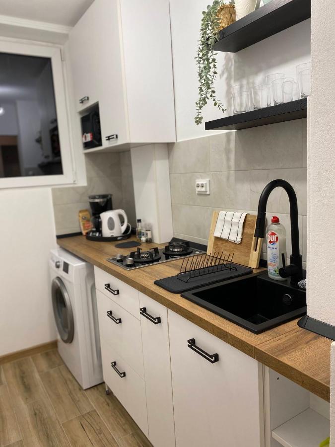 Central Cozy Apartment North Railway St - 4 Min Walk Bucareste Exterior foto
