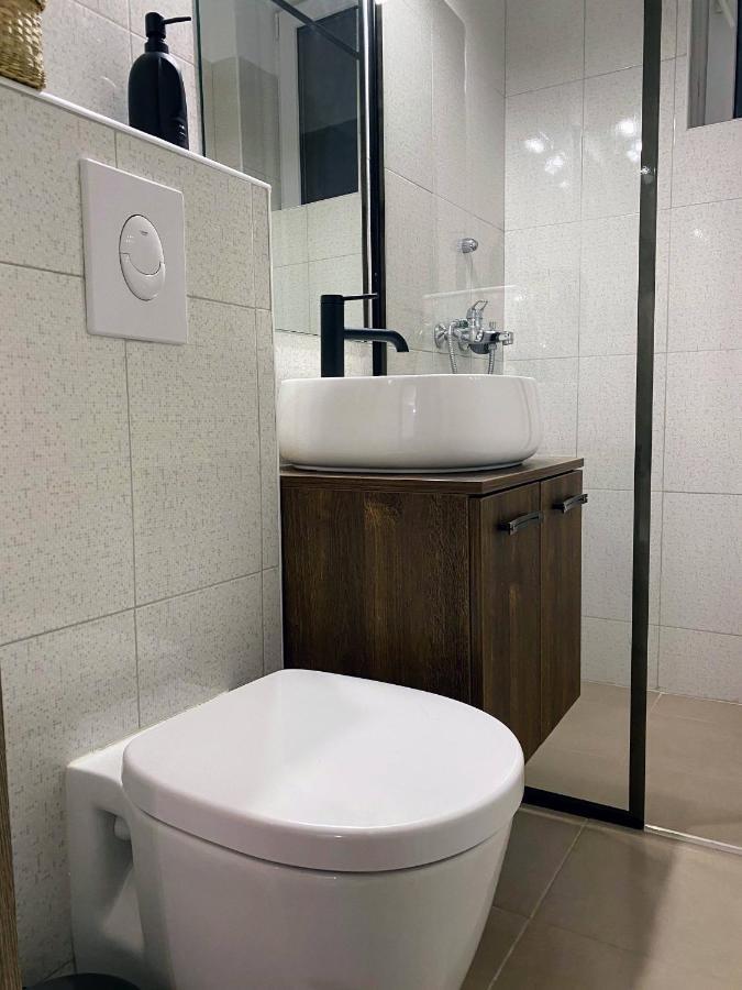Central Cozy Apartment North Railway St - 4 Min Walk Bucareste Exterior foto