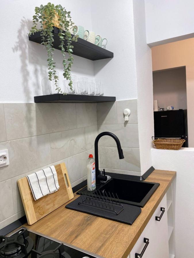Central Cozy Apartment North Railway St - 4 Min Walk Bucareste Exterior foto